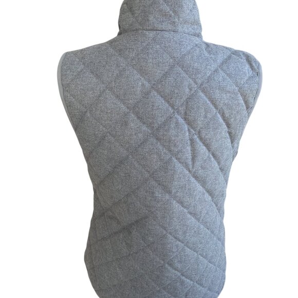 Old Navy Gray Quilted Medium Zip Vest - Picture 3 of 4